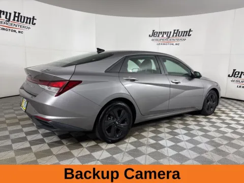 More photos of 2021 Hyundai Elantra SEL at Jerry Hunt Supercenter - Lexington, NC