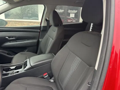 Photos of 2023 Hyundai Tucson SEL for sale in Lexington, NC at Jerry Hunt Supercenter - Lexington