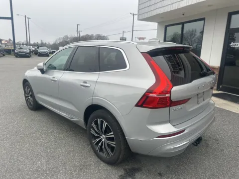 More photos of 2022 Volvo XC60 B5 Inscription at Jerry Hunt Supercenter - Lexington, NC