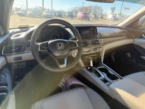 More photos of 2020 Honda Accord LX at Jerry Hunt Supercenter - Lexington, NC