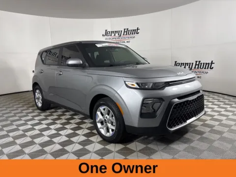More photos of 2022 Kia Soul LX at Jerry Hunt Supercenter - Lexington, NC