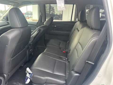 More photos of 2022 Honda Pilot Special Edition at Jerry Hunt Supercenter - Lexington, NC