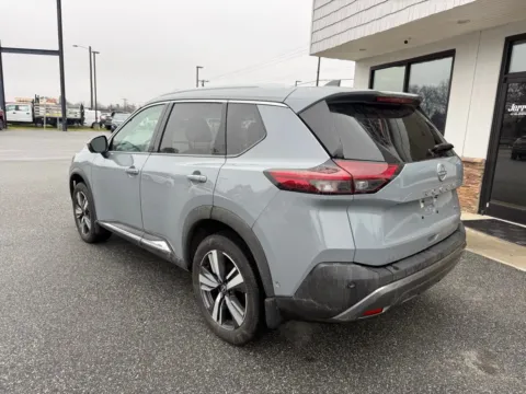 More photos of 2023 Nissan Rogue SL at Jerry Hunt Supercenter - Lexington, NC