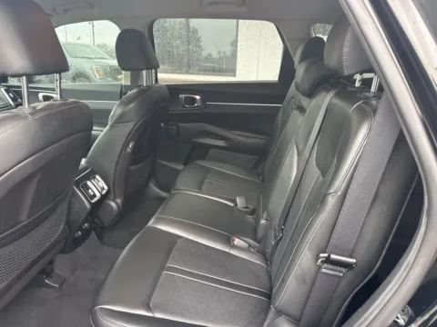 More photos of 2022 Kia Sorento S at Jerry Hunt Supercenter - Lexington, NC