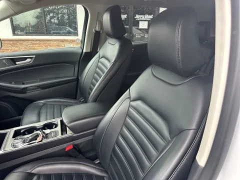 Photos of 2024 Ford Edge SEL for sale in Lexington, NC at Jerry Hunt Supercenter - Lexington