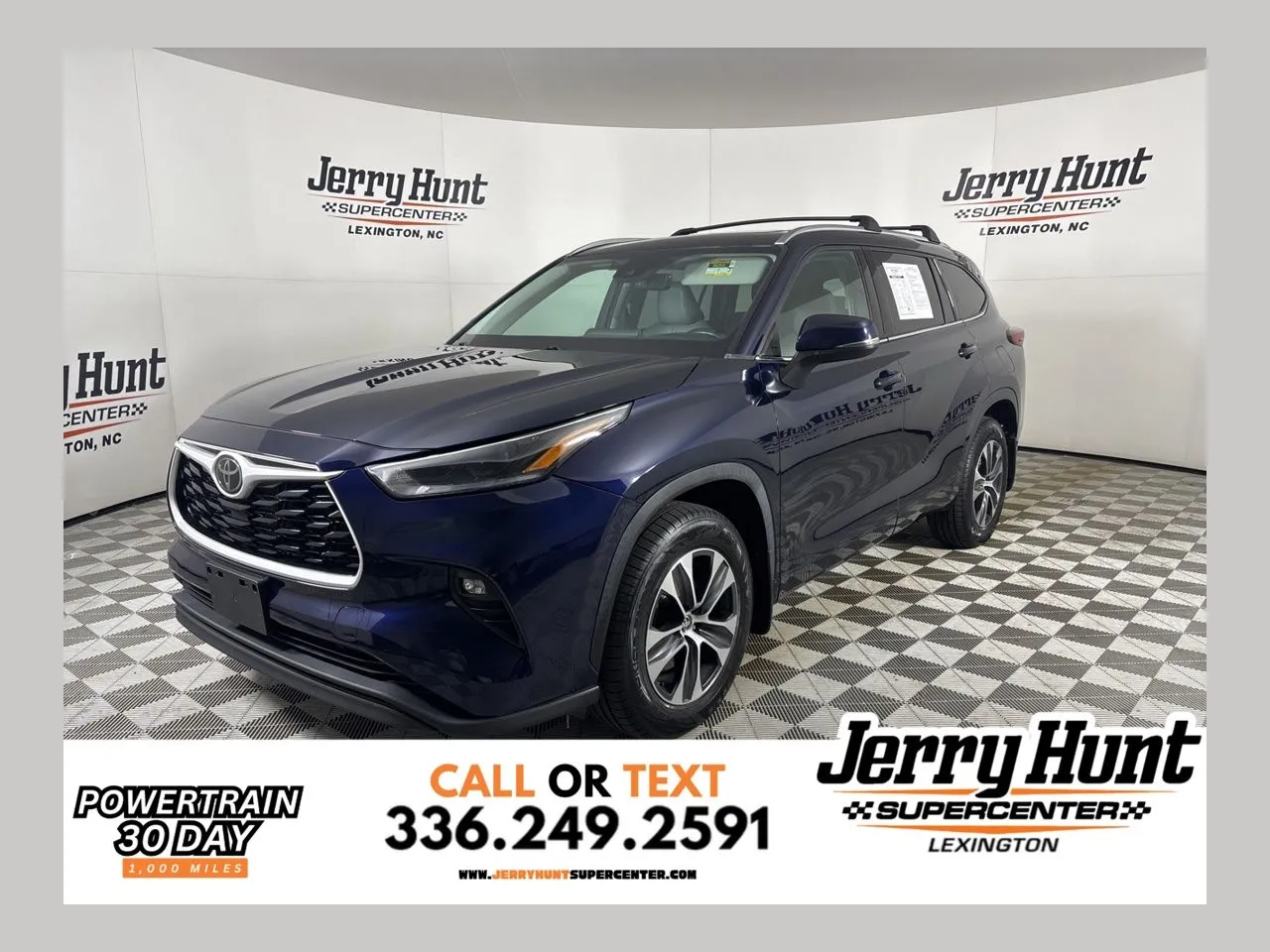 2021 Toyota Highlander XLE's photo