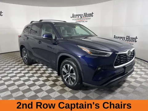 More photos of 2021 Toyota Highlander XLE at Jerry Hunt Supercenter - Lexington, NC