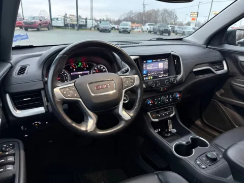 More photos of 2022 GMC Terrain SLT at Jerry Hunt Supercenter - Lexington, NC