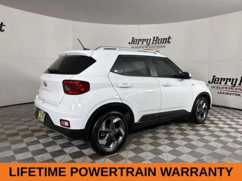 More photos of 2024 Hyundai Venue SEL at Jerry Hunt Supercenter - Lexington, NC