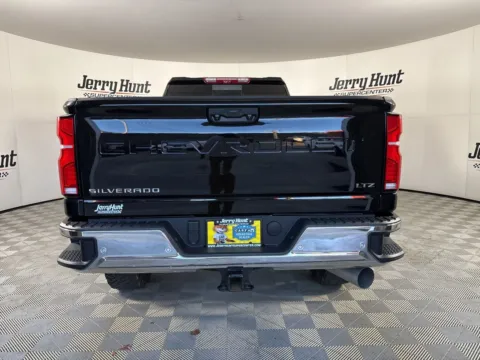 More photos of 2025 Chevrolet Silverado 3500HD LTZ at Jerry Hunt Supercenter - Lexington, NC