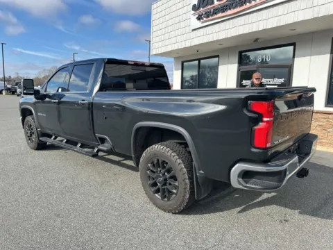 More photos of 2025 Chevrolet Silverado 3500HD LTZ at Jerry Hunt Supercenter - Lexington, NC