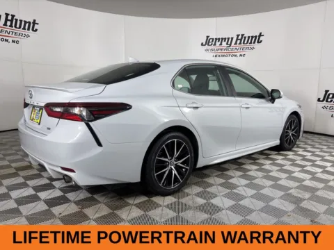 More photos of 2024 Toyota Camry SE at Jerry Hunt Supercenter - Lexington, NC