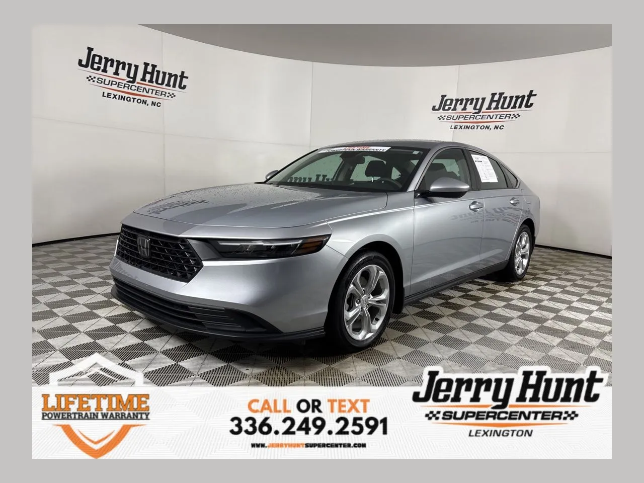 2024 Honda Accord LX's photo