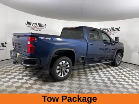 More photos of 2022 Chevrolet Silverado 2500HD Custom at Jerry Hunt Supercenter - Lexington, NC