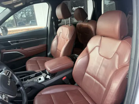 Photos of 2024 Kia Telluride EX for sale in Lexington, NC at Jerry Hunt Supercenter - Lexington