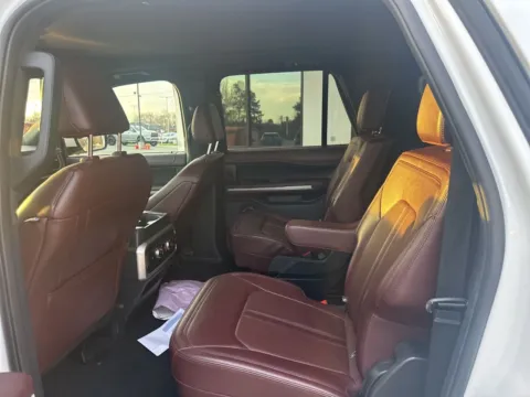 More photos of 2024 Ford Expedition Max Limited at Jerry Hunt Supercenter - Lexington, NC