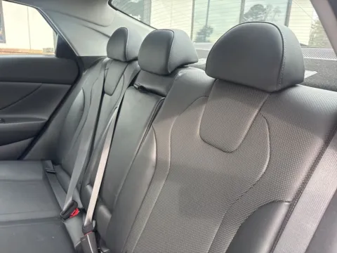 More photos of 2023 Hyundai Elantra Limited at Jerry Hunt Supercenter - Lexington, NC