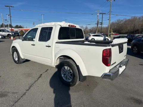 More photos of 2021 Nissan Frontier SV at Jerry Hunt Supercenter - Lexington, NC