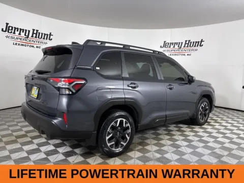More photos of 2025 Subaru Forester Premium at Jerry Hunt Supercenter - Lexington, NC