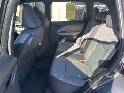 More photos of 2025 Subaru Forester Premium at Jerry Hunt Supercenter - Lexington, NC