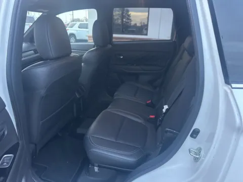 More photos of 2020 Mitsubishi Outlander PHEV SEL at Jerry Hunt Supercenter - Lexington, NC