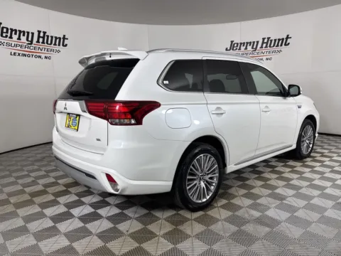 More photos of 2020 Mitsubishi Outlander PHEV SEL at Jerry Hunt Supercenter - Lexington, NC