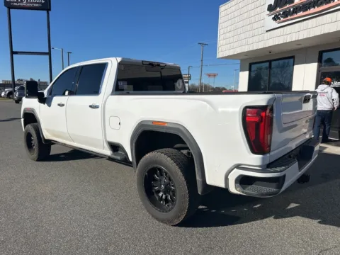 More photos of 2020 GMC Sierra 2500HD Denali at Jerry Hunt Supercenter - Lexington, NC