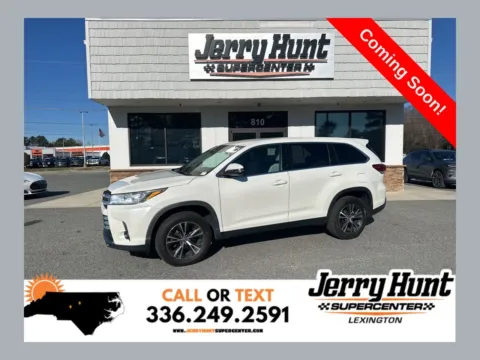 White 2019 Toyota Highlander LE for sale in Lexington, NC