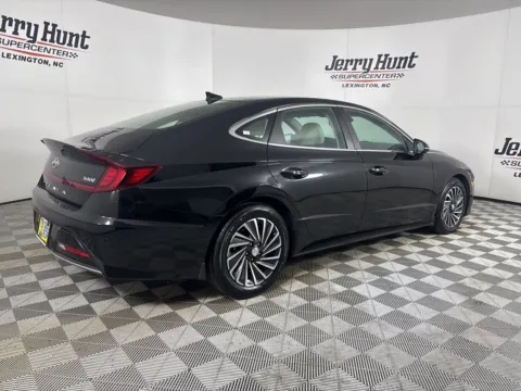 More photos of 2021 Hyundai Sonata Hybrid SEL at Jerry Hunt Supercenter - Lexington, NC