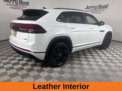 More photos of 2024 Volkswagen Atlas Cross Sport 2.0T SEL R-Line at Jerry Hunt Supercenter - Lexington, NC