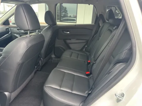 More photos of 2023 Nissan Rogue SL at Jerry Hunt Supercenter - Lexington, NC