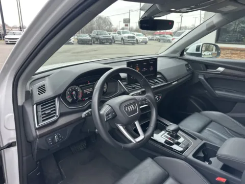 More photos of 2024 Audi Q5 45 S line Premium at Jerry Hunt Supercenter - Lexington, NC