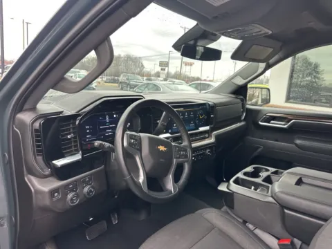 More photos of 2025 Chevrolet Silverado 1500 LT at Jerry Hunt Supercenter - Lexington, NC