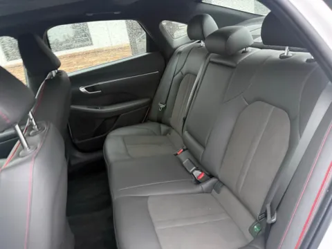 More photos of 2023 Hyundai Sonata SEL Plus at Jerry Hunt Supercenter - Lexington, NC