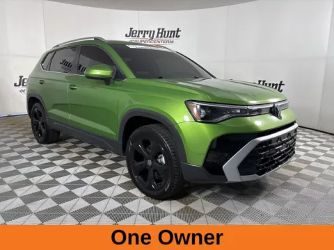 More photos of 2025 Volkswagen Taos 1.5T SEL at Jerry Hunt Supercenter - Lexington, NC