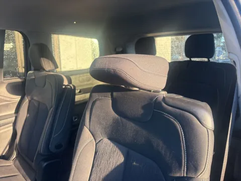 More photos of 2023 Jeep Grand Cherokee L Laredo at Jerry Hunt Supercenter - Lexington, NC