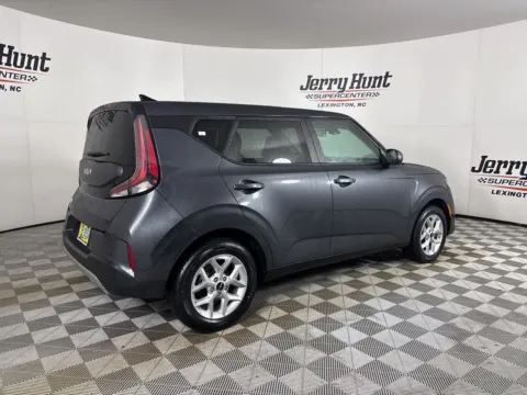 More photos of 2023 Kia Soul LX at Jerry Hunt Supercenter - Lexington, NC
