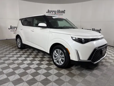 More photos of 2023 Kia Soul LX at Jerry Hunt Supercenter - Lexington, NC