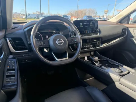 More photos of 2023 Nissan Rogue SL at Jerry Hunt Supercenter - Lexington, NC