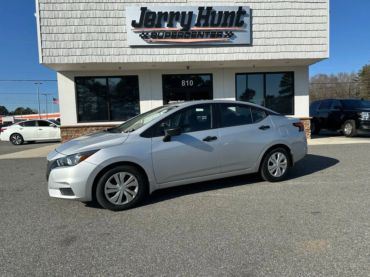 2020 Nissan Versa Sedan S's photo