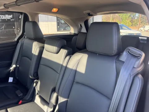 More photos of 2026 Honda Odyssey EX-L at Jerry Hunt Supercenter - Lexington, NC