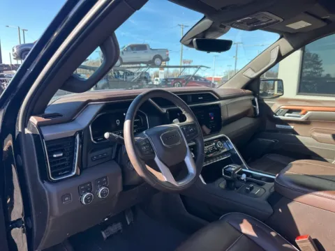 More photos of 2023 GMC Sierra 1500 Denali at Jerry Hunt Supercenter - Lexington, NC