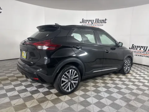 More photos of 2022 Nissan Kicks SR at Jerry Hunt Supercenter - Lexington, NC