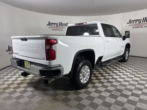 More photos of 2024 Chevrolet Silverado 2500HD LT at Jerry Hunt Supercenter - Lexington, NC