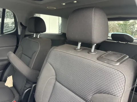 More photos of 2023 GMC Acadia SLE at Jerry Hunt Supercenter - Lexington, NC