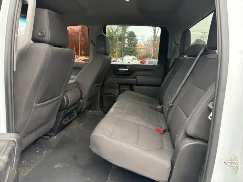 More photos of 2021 Chevrolet Silverado 2500HD LT at Jerry Hunt Supercenter - Lexington, NC