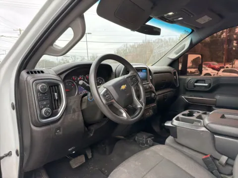 Another view of 2021 Chevrolet Silverado 2500HD LT for sale in Lexington, NC at Jerry Hunt Supercenter - Lexington