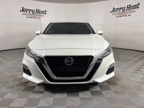 Photos of 2022 Nissan Altima 2.5 SV for sale in Lexington, NC at Jerry Hunt Supercenter - Lexington