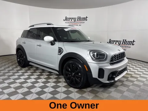 More photos of 2023 MINI Cooper S Countryman Signature at Jerry Hunt Supercenter - Lexington, NC