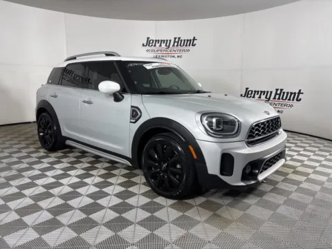 More photos of 2023 MINI Cooper S Countryman Signature at Jerry Hunt Supercenter - Lexington, NC